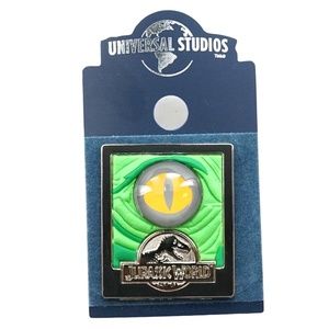 Universal Studios Jurassic World Dinosaur Eye Pin